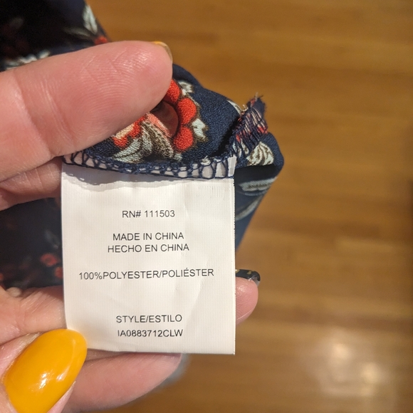 Floral blouse - Picture 3 of 3